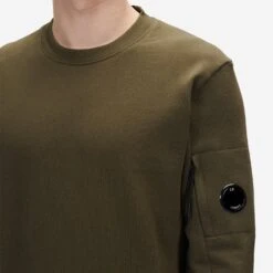 Diagonal Raised Fleece Back Logo Sweatshirt - Ivy Green -Fashion Menswear Store DIAGONALRAISEDFLEECEBACKLOGOSWEATSHIRT IvyGreen03 201a23ee 5503 4291 a2f2 f0740fc81244