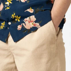 Inverness Corduroy Easy Shorts - Ecru -Fashion Menswear Store INVERNESSSHORT EcruCord04 22fd1b81 2e0b 4e1f 8a1e 006821528f13