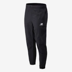 NB Athletics Wind Pants V1 - Black -Fashion Menswear Store NBAthleticsWindPants Black01 dd87581e 16a3 48a6 ad14 bc1eb6cf3ce0