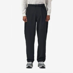 Goldwin One Tuck Tapered Stretch Pants - Black