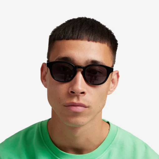 Colorful Standard Sunglasses 12 - Deep Black/Solid Black 6 Colorful Standard Sunglasses 12 - Deep Black/Solid Black - Image 4